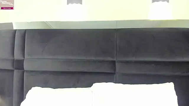 Snapshot of CarolineLee_ chatting on 06.26.26 CarolineLee online show from 06.26.26
