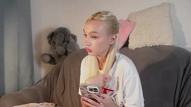 cuteleraay online show from 07.31.26