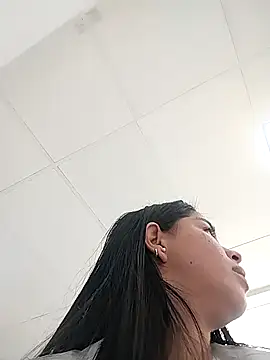 Snapshot of NatashaRose18 chatting on 10.30.25 NatashaRose18 online show from 10.30.25