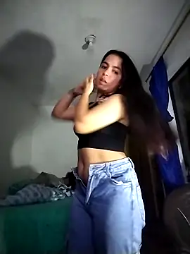 NatashaRose18 online show from 11.05.25