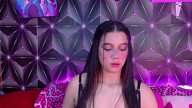 Megan Luxe online show from 09.26.25