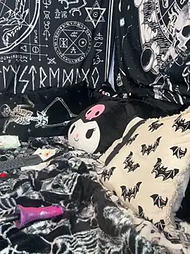 Paige Turner online show from 05.24.26