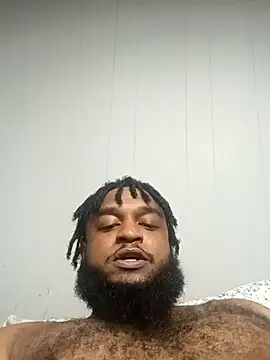 Snapshot of Longthickdick33 chatting on 11.08.25 Longthickdick33 online show from 11.08.25