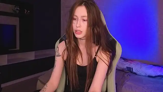 Snapshot of minadzukii chatting on 02.01.26 minadzukii online show from 02.01.26