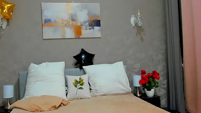 Snapshot of Daria_J chatting on 11.02.25 Daria J online show from 11.02.25