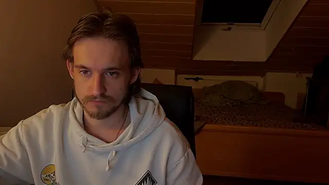 Snapshot of Bez3ybik chatting on 03.20.26 Bez3ybik online show from 03.20.26