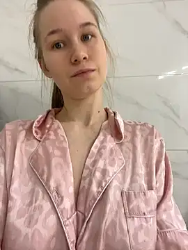 Snapshot of belka22_ chatting on 12.03.25 belka22 online show from 12.03.25