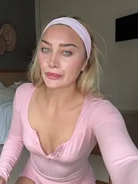 auriangel online show from 03.04.26