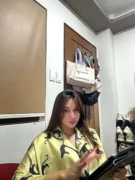 LanySylvia online show from 11.07.25