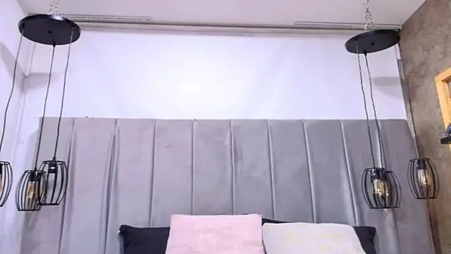 Snapshot of MashaPiink chatting on 05.13.26 MashaPiink online show from 05.13.26