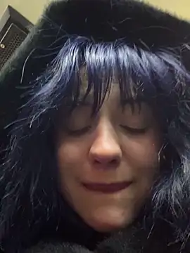 Only April online show from 02.21.26