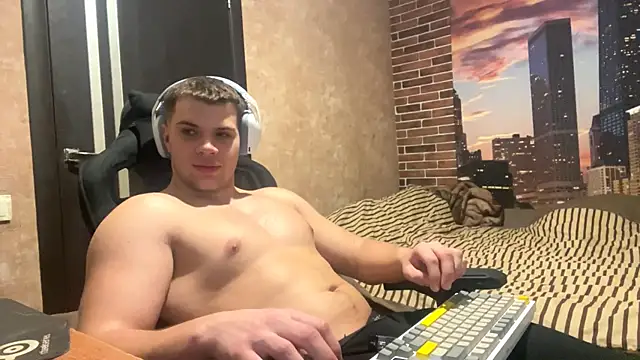 Snapshot of MusclePhantom chatting on 02.17.26 MusclePhantom online show from 02.17.26