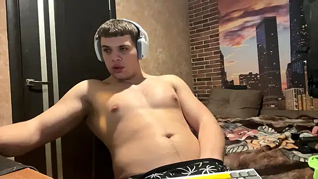 Snapshot of MusclePhantom chatting on 02.25.26 MusclePhantom online show from 02.25.26