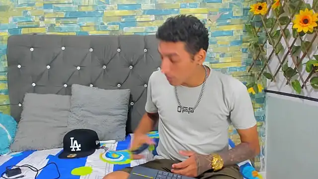 Snapshot of partdemonlatin666 chatting on 10.19.25 partdemonlatin666 online show from 10.19.25