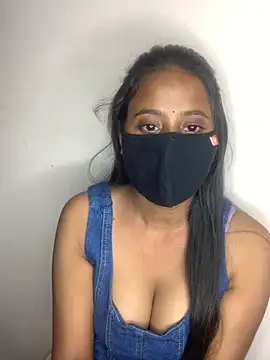 Snapshot of Priya_baby0 chatting on 10.26.25 Priya baby0 online show from 10.26.25