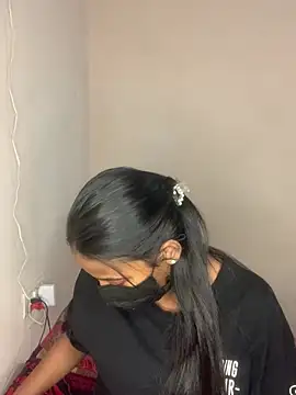 Snapshot of Priya_baby0 chatting on 01.12.26 Priya baby0 online show from 01.12.26