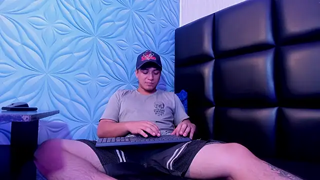 juanmechanic  online show from 12.14.25