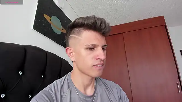 Snapshot of kevin_ahss chatting on 01.09.26 kevin ahss online show from 01.09.26