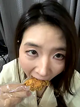 Moonlight-23 online show from 11.15.25