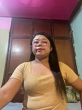 Hotcum Shemale online show from 04.21.26