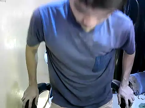 Snapshot of Riiichie_wilCumm chatting on 01.17.26 Riiichie wilCumm online show from 01.17.26