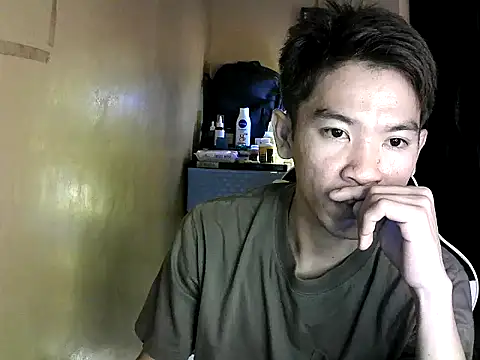 Snapshot of Riiichie_wilCumm chatting on 02.02.26 Riiichie wilCumm online show from 02.02.26