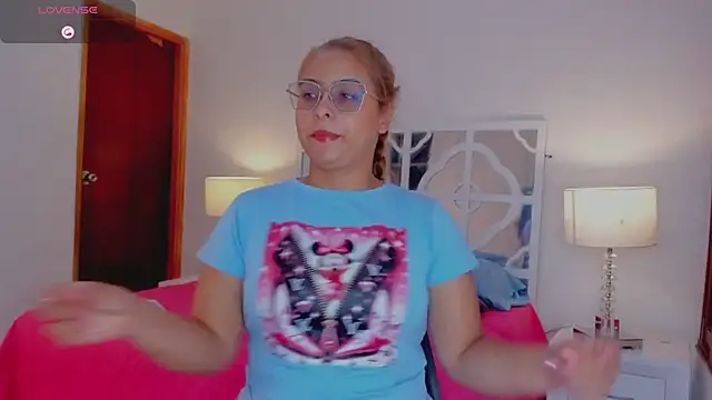 MikaelaStone online show from 10.20.25