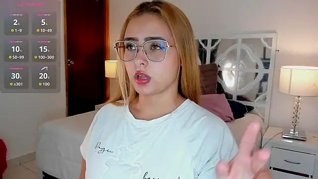 MikaelaStone online show from 11.07.25