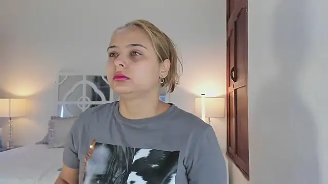 MikaelaStone online show from 02.19.26