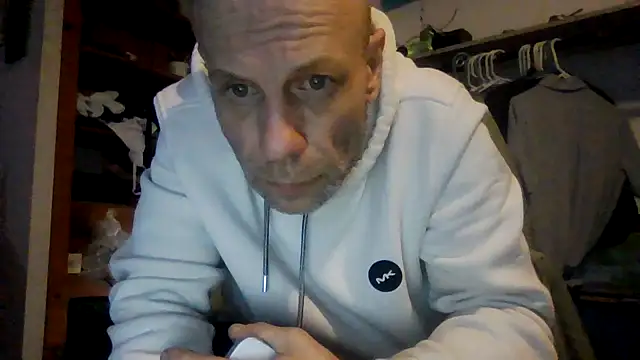 Snapshot of bifreakyfun chatting on 02.03.26 bifreakyfun online show from 02.03.26