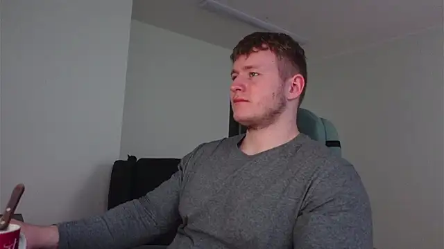 Snapshot of Richard_Dullas chatting on 11.04.25 Richard Dullas online show from 11.04.25