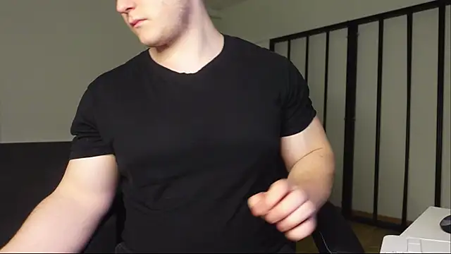 Snapshot of Richard_Dullas chatting on 12.04.25 Richard Dullas online show from 12.04.25