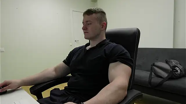 Snapshot of Richard_Dullas chatting on 06.15.26 Richard Dullas online show from 06.15.26