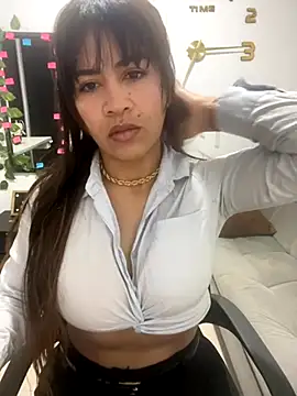 Snapshot of Canela_88 chatting on 10.02.25 Canela 88 online show from 10.02.25