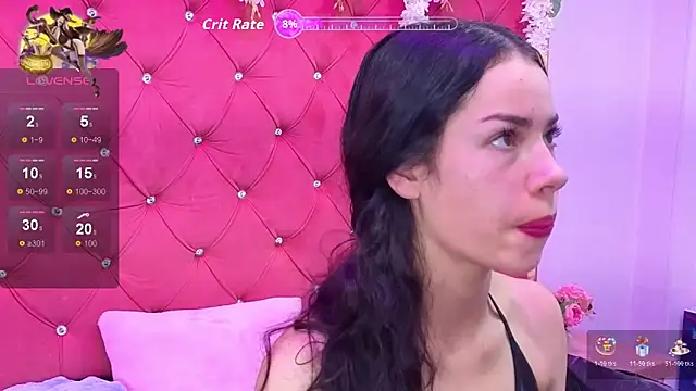 Snapshot of Nanis_James chatting on 10.25.25 Nanis James online show from 10.25.25