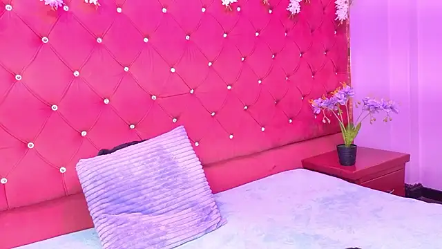 Snapshot of Nanis_James chatting on 01.09.26 Nanis James online show from 01.09.26