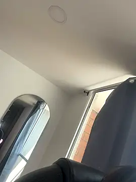 Snapshot of Mavii_ chatting on 09.24.25 Mavii online show from 09.24.25