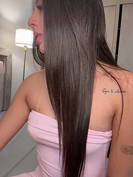 Snapshot of Mavii_ chatting on 10.14.25 Mavii online show from 10.14.25