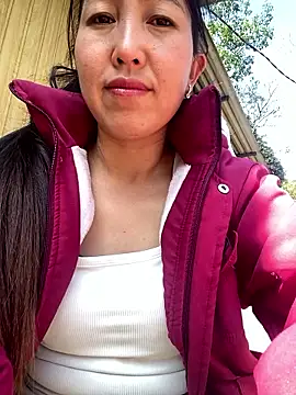 Huong-Ly online show from 01.18.26