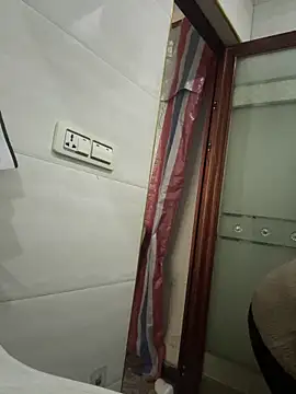 crhong666 online show from 01.16.26