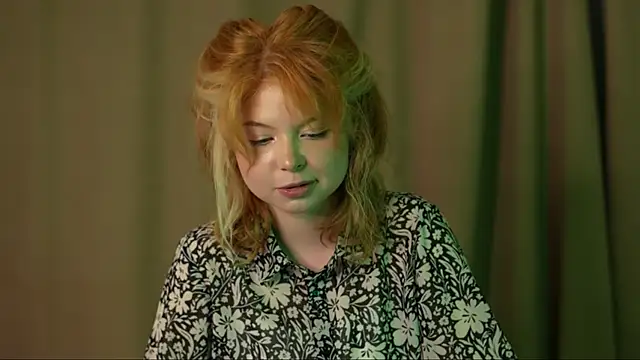 Stella Vanila online show from 09.18.25