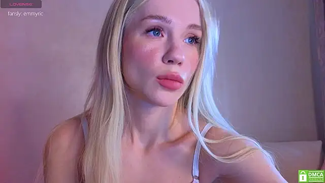 KittenFang online show from 02.26.26