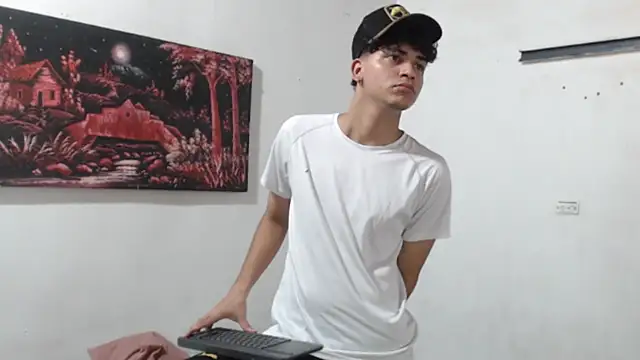 alice julls online show from 09.17.25