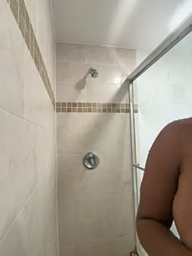 LuckyKhloe online show from 05.08.26