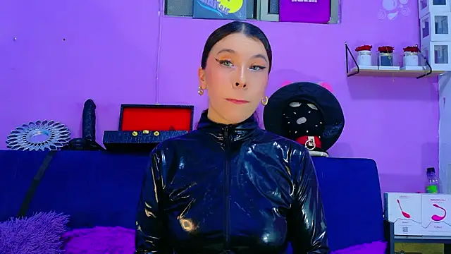 Snapshot of CristalRose chatting on 03.23.26 CristalRose online show from 03.23.26