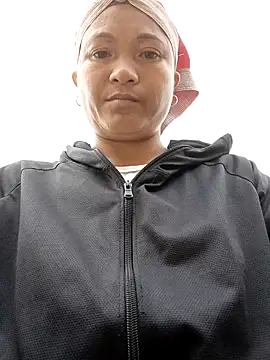 Love-Mama33 online show from 09.12.25