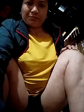 Snapshot of Love-Mama33 chatting on 02.05.26 Love-Mama33 online show from 02.05.26