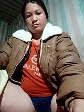 Snapshot of Love-Mama33 chatting on 02.18.26 Love-Mama33 online show from 02.18.26