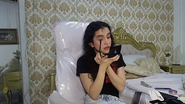 JessB  online show from 11.11.25