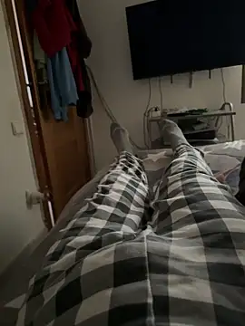 gigolobcn online show from 12.17.25